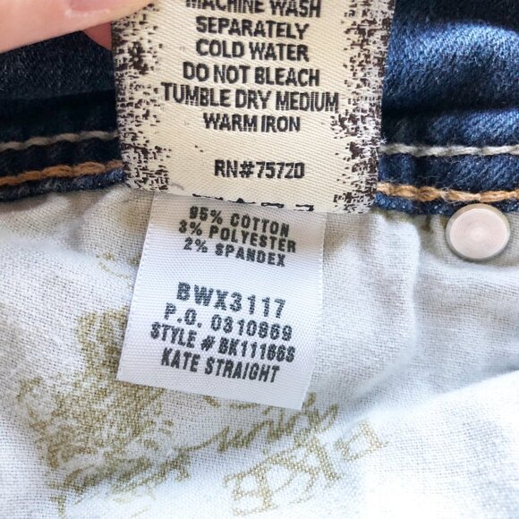 BKE Kate Straight Dark Wash Blue Jeans Womens 26 Short - Picture 8 of 11